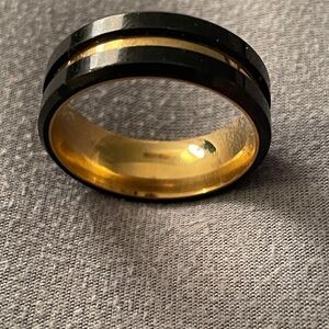 Black and Gold Men's Ring US size 10